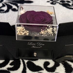 Chic Forever Love Black Gift Box with Gold Ribbon! Light up rose and gift drawer